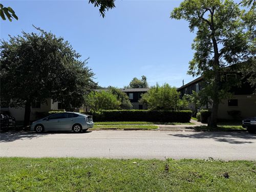 2-1320 Heights Boulevard, Houston, TX, 77008 | Card Image
