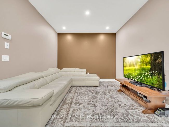 7 Icefall Rd, House attached with 3 bedrooms, 3 bathrooms and 2 parking in Caledon ON | Image 8