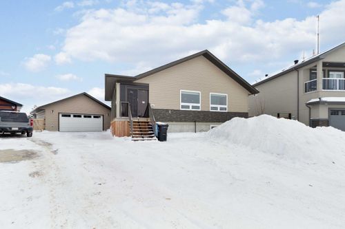 144 Beaveridge Close, Fort Mcmurray, AB, T9H2V7 | Card Image