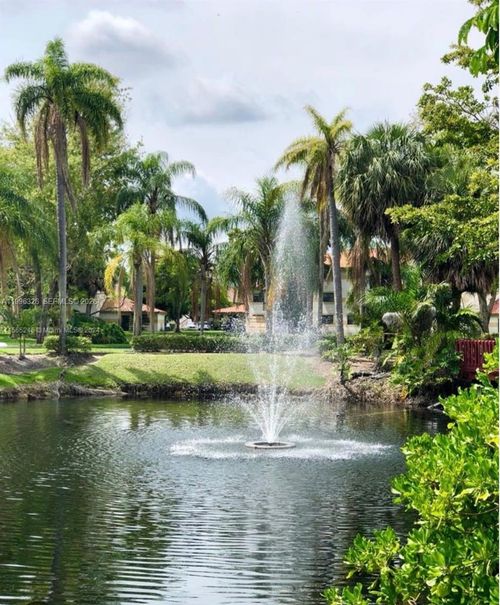 9885-9885 Nob Hill Ct, Sunrise, FL, 33351-4608 | Card Image