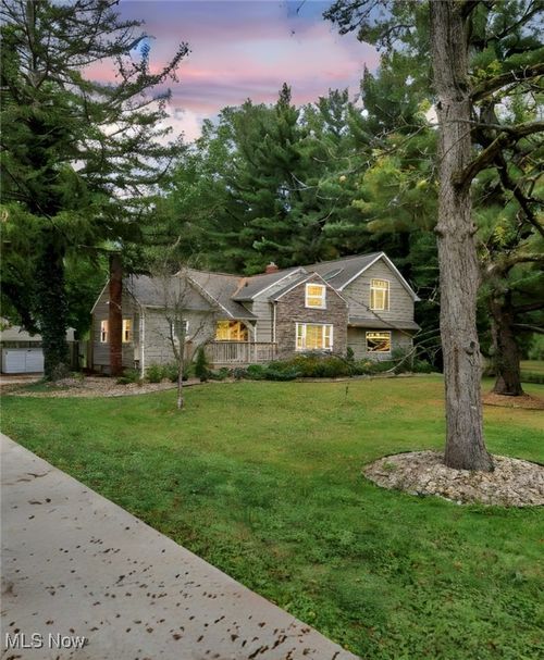 9083 Shepard Rd, Macedonia, OH, 44056-1449 | Card Image