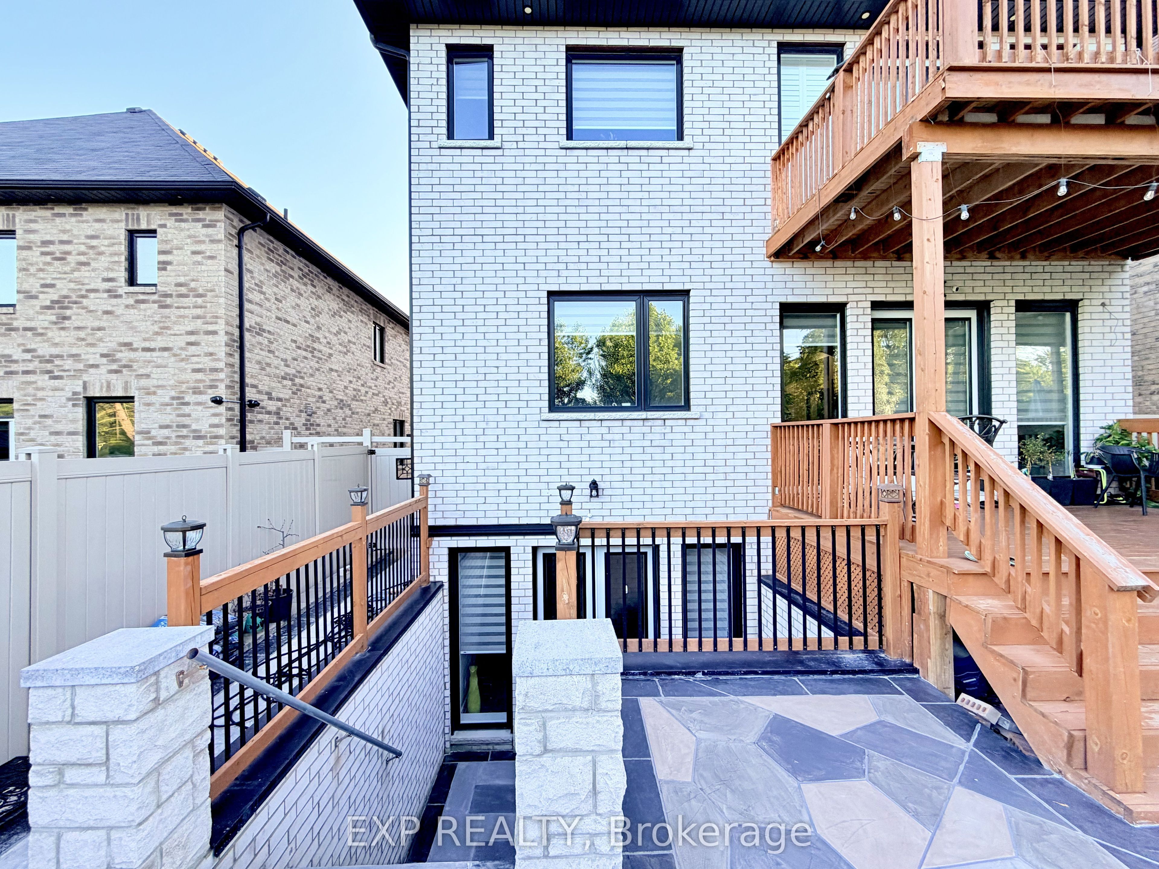 Residential Lease in Pickering 5