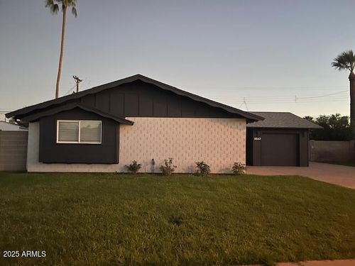 8643 E Rancho Vista Dr, Scottsdale, AZ, 85251-1845 | Card Image