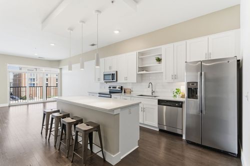 409-2407 8th Ave S, Nashville, TN, 37204-2455 | Card Image