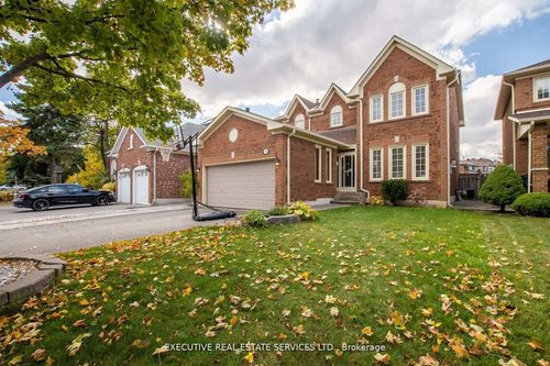 48 Eagleridge Dr, Brampton, ON, L6R1E9 | Card Image