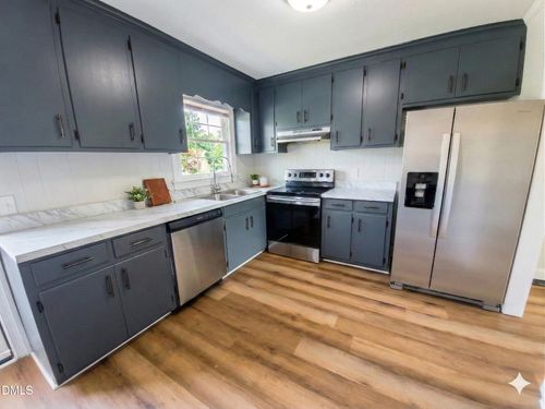 894 Breedlove Rd, Nashville, NC, 27856-9660 | Card Image