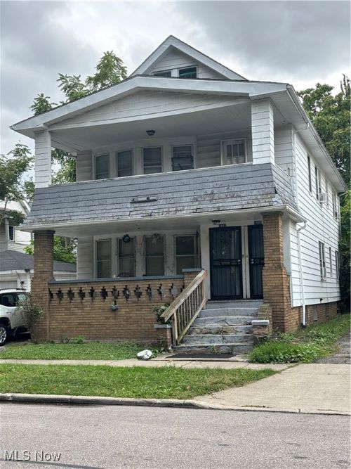 1682 Cliffview Rd, Cleveland, OH, 44112-1111 | Card Image