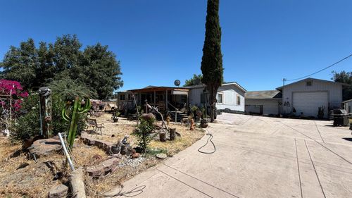 400 Cowan St, Modesto, CA, 95358-9421 | Card Image