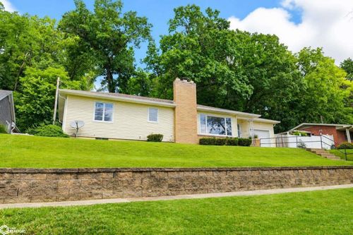 1311 Avenue B, Fort Madison, IA, 52627-2612 | Card Image