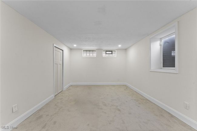 30031 Thomas St, House other with 5 bedrooms, 3 bathrooms and null parking in Willowick OH | Image 25