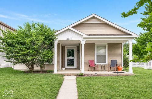 12254 Maize Dr, Noblesville, IN, 46060-6085 | Card Image