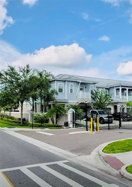 534 Lake Wildmere Cv, LONGWOOD, FL, 32750-5511 | Card Image