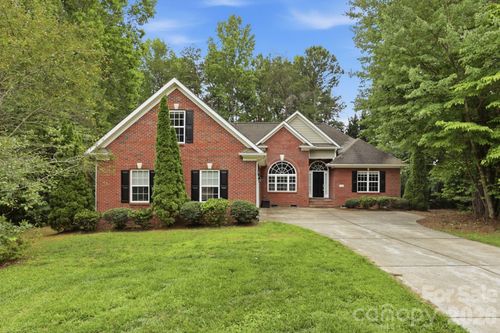 3652 Burton St, Sherrills Ford, NC, 28673-9800 | Card Image