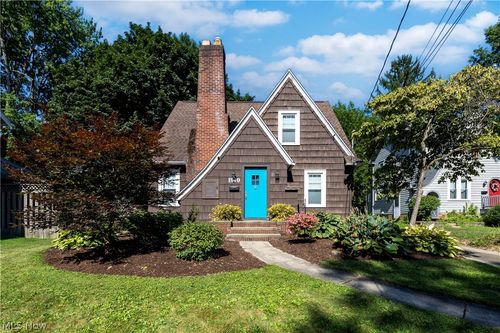 1940 Blair Blvd, Wooster, OH, 44691-2232 | Card Image