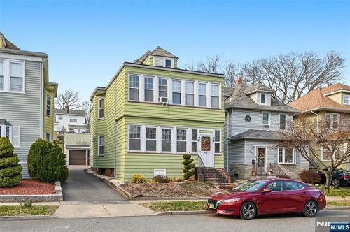 230 Union Ave, Clifton, NJ, 07011-3216 | Card Image