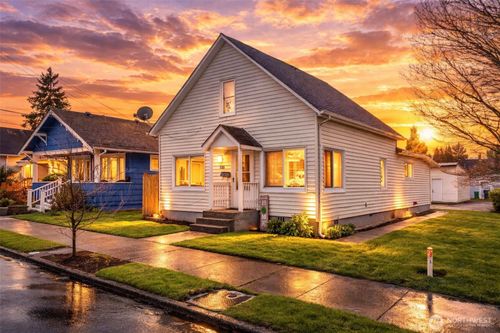 535 Morris Ave S, Renton, WA, 98057-2518 | Card Image