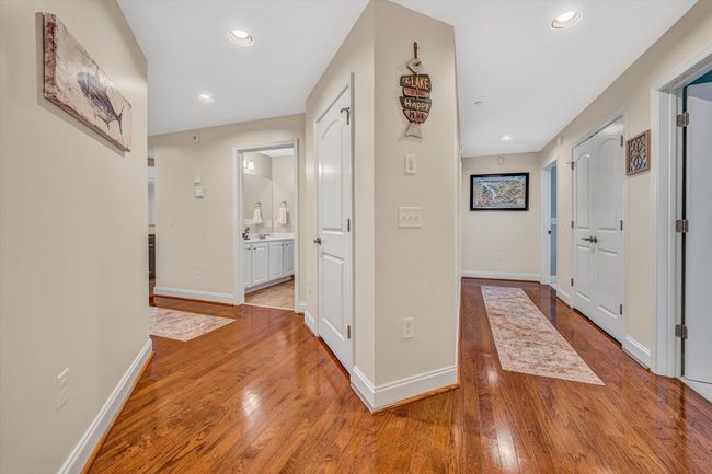 100 Bridgewater Pointe Place #401 (6) | Image 9