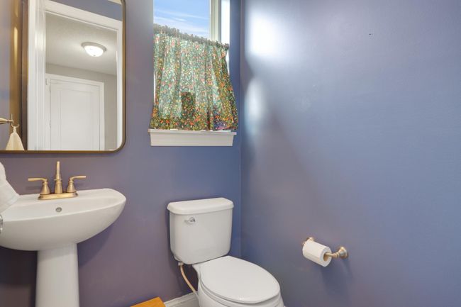 Half bath main level | Image 19