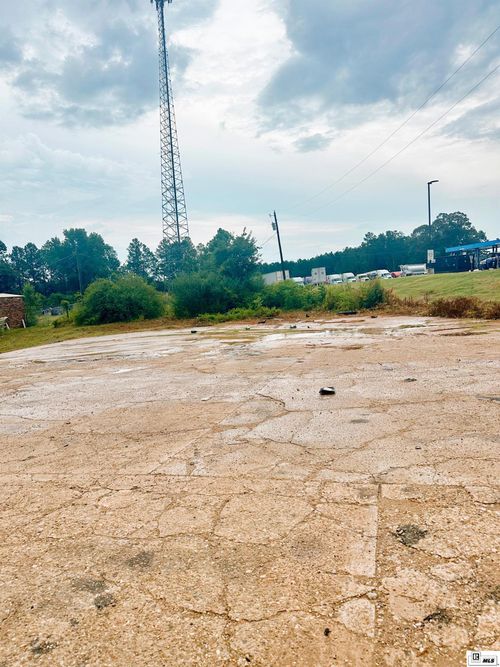 1140 Rwe Jones Dr, Grambling, LA, 71245-2331 | Card Image