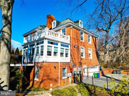 4220 N Charles St, BALTIMORE, MD, 21218-1038 | Card Image