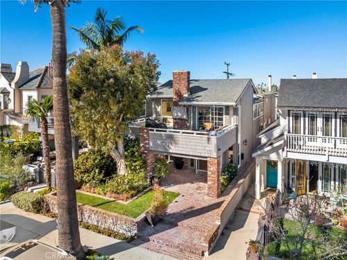 a-411 Goldenrod Ave, Corona del Mar, CA, 92625-2913 | Card Image