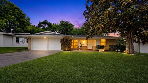 802 Wisteria Way, Richardson, TX, 75080-4024 | Card Image