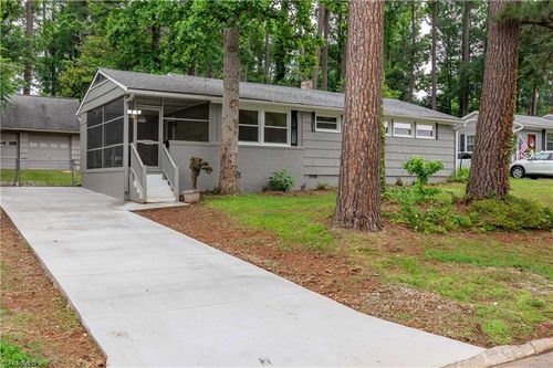 2508 Netherwood Dr, Greensboro, NC, 27408-5307 | Card Image