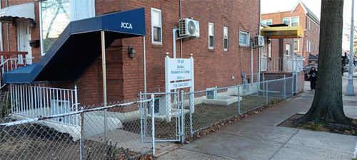 14149 70th Rd, Flushing, NY, 11367-1936 | Card Image