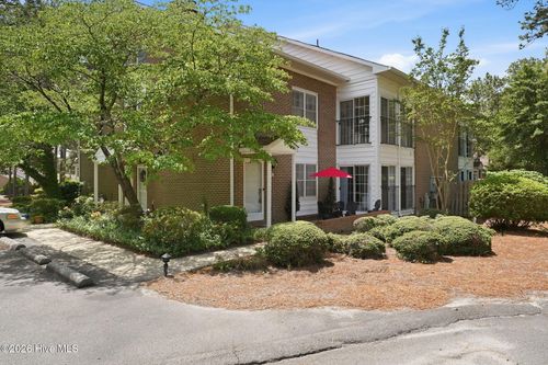 a-10 Pinehurst Manor Dr, Pinehurst, NC, 28374-8158 | Card Image