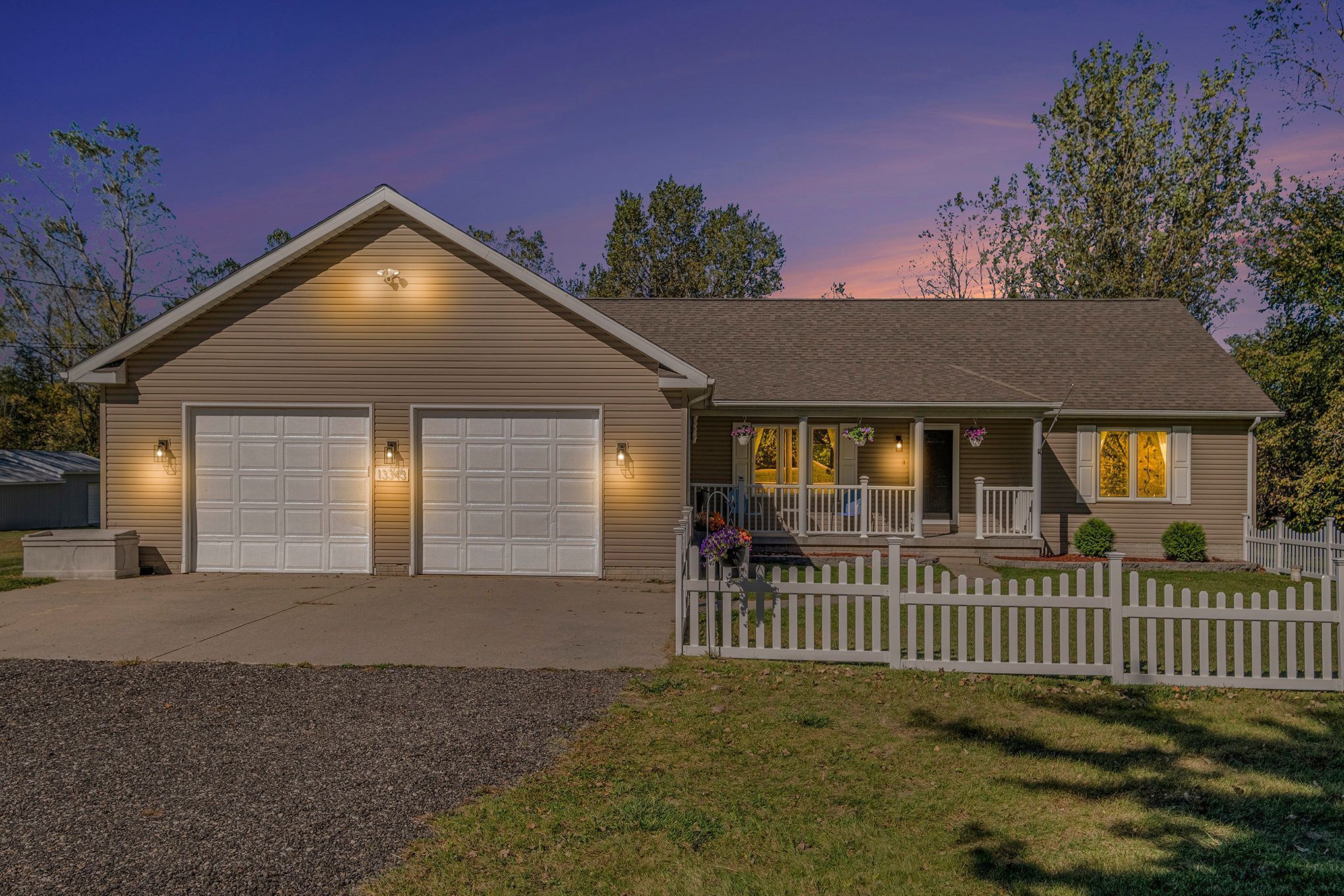 Tuscola Rd, Clio, MI 48420