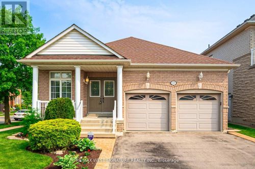 121 Calera Cres, Woodbridge, ON, L4H1W1 | Card Image