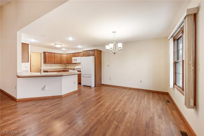 1089 Park Pl, Condo with 2 bedrooms, 2 bathrooms and null parking in Niles OH | Image 7