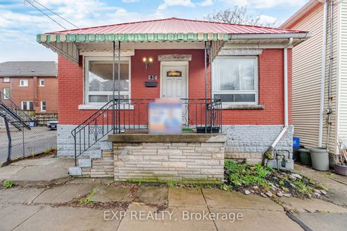 42 Princess St, Hamilton, ON, L8L3K6 | Card Image