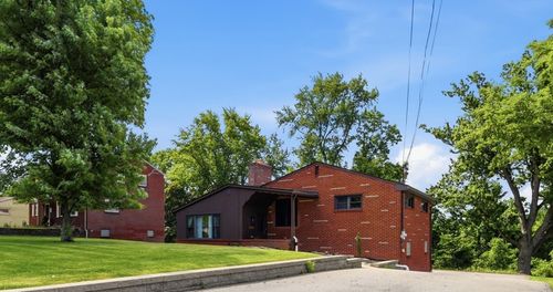 4404 Gateway Dr, Monroeville, PA, 15146-1030 | Card Image