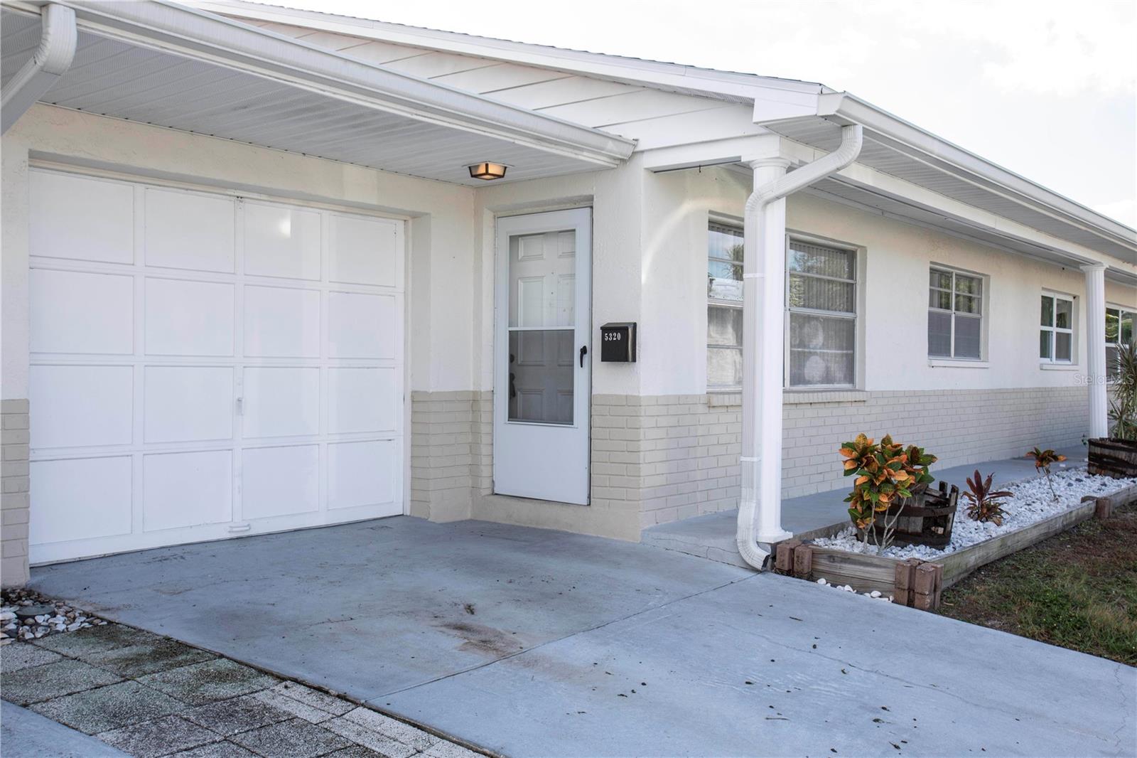Buttonwood Dr, New Port Richey, FL 34652