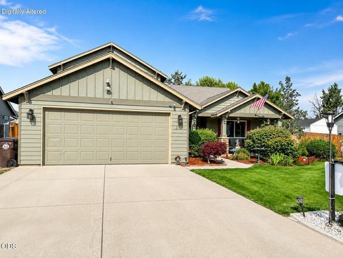 2155 Nw 22nd Street, Redmond, OR, 97756 | Card Image