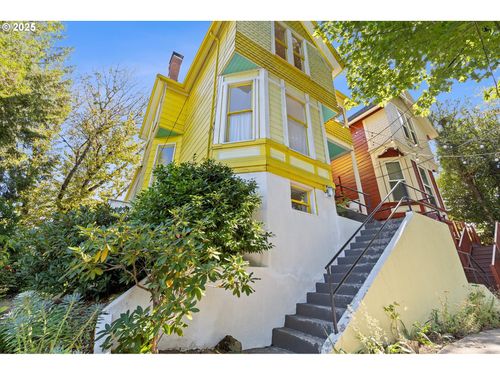 aandb-3204 S Kelly Ave, Portland, OR, 97239-4626 | Card Image