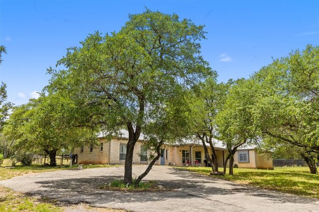 23809 Oscar Rd, House other with 3 bedrooms, 2 bathrooms and null parking in Spicewood TX | Image 7