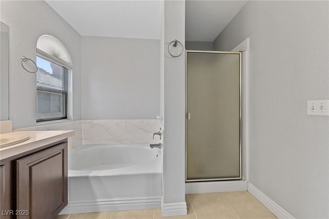 9409 Kayla Ct, House other with 4 bedrooms, 3 bathrooms and null parking in Las Vegas NV | Image 21