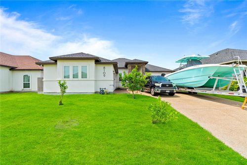 8109 Grand Canyon St, Corpus Christi, TX, 78414-4440 | Card Image