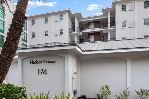 apt-32-174 Golden Gate Pt, SARASOTA, FL, 34236-6602 | Card Image