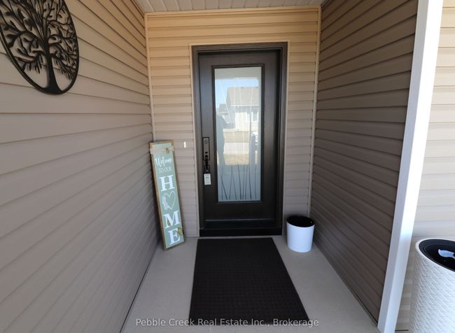 215 Lake Breeze Dr, House other with 2 bedrooms, 2 bathrooms and 2 parking in Goderich ON | Image 4