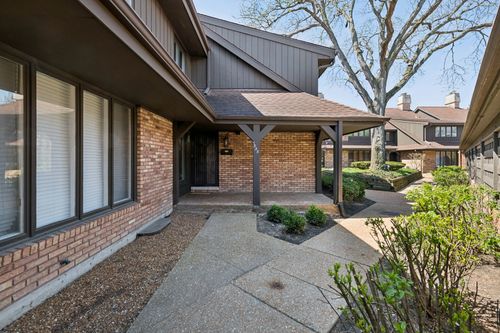 1935 Mission Hills Ln, Northbrook, IL, 60062-5703 | Card Image