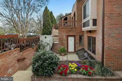 1-5-5233 King Charles Way, BETHESDA, MD, 20814 | Card Image