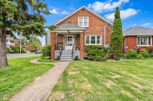 493 College St, Kingston, ON, K7L4M8 | Card Image