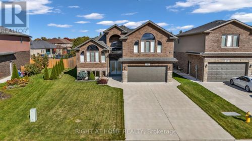 43 Peachtree Lane, Chatham Kent, ON, N7L0B3 | Card Image