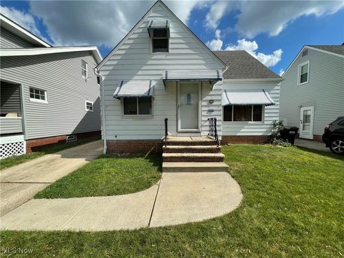 6802 Virginia Ave, Parma, OH, 44129-2632 | Card Image