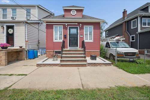 2915 Sommer Place, New York, NY, 10465 | Card Image