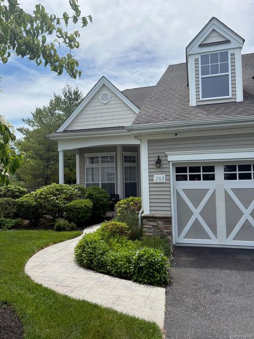 203 Bach Ct, Eastport, NY, 11941-1604 | Card Image