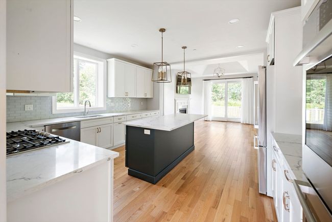 16 - 16 Pine Hill Rd, Condo with 3 bedrooms, 3 bathrooms and 4 parking in Wenham MA | Image 8